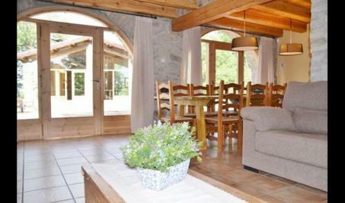 Vilada Villa Sleeps 15 With Pool