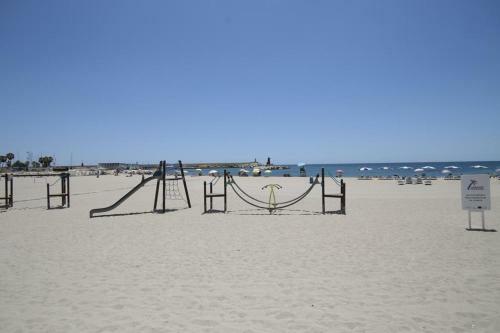 Apartamento 1� Linea de Playa Con Terraza Al Mar