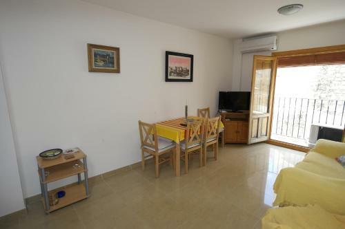 Mu, Apartamento Situada En La Muralla Del Casco Hist�rico