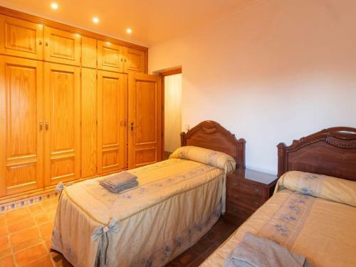 Fascinating Holiday Home In Villaca�as With Swimming Pool
