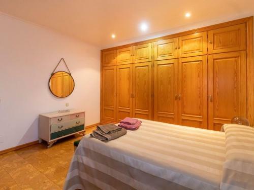 Fascinating Holiday Home In Villaca�as With Swimming Pool