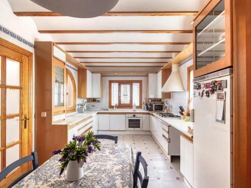 Fascinating Holiday Home In Villaca�as With Swimming Pool