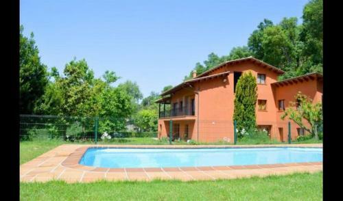 Viladrau Villa Sleeps 12 With Pool