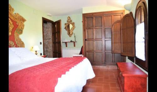 Viladrau Villa Sleeps 10 With Pool
