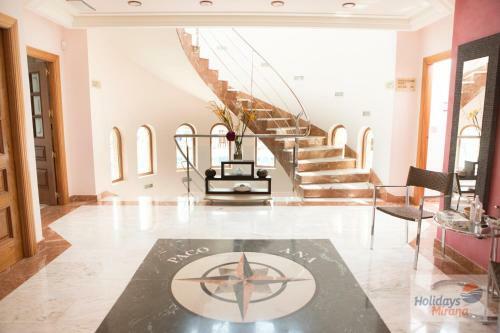 Hostal Holidays Mirana