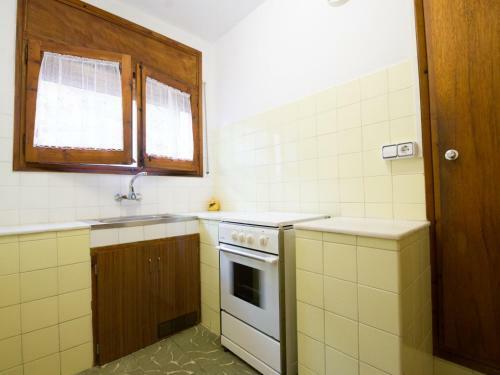 Risvall, Apartamento 6