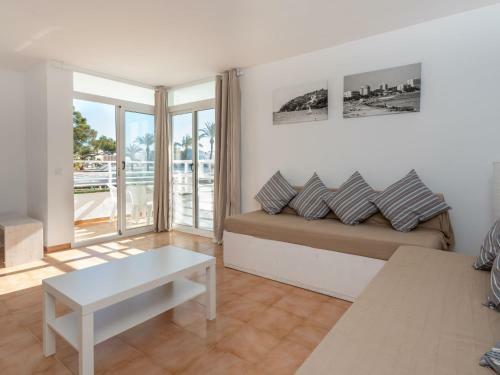 Apartment Neighbours Beach-2