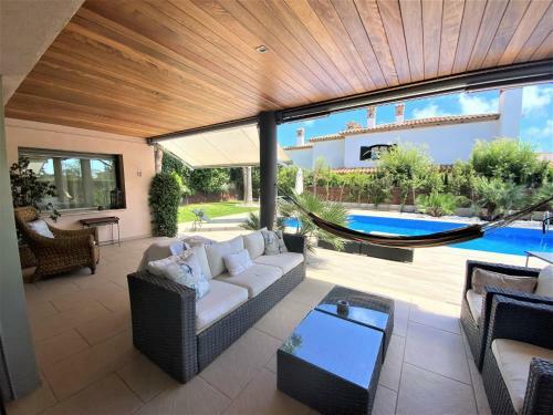 Villa N�ay