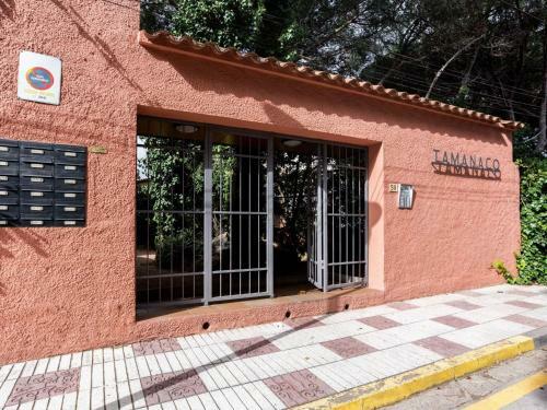 Waterfront Apartment In Playa de Aro With Patio
