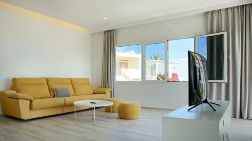Deva Beach Boutique Apartment