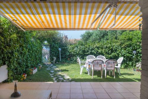 Hauzify I Apartament Orquidies