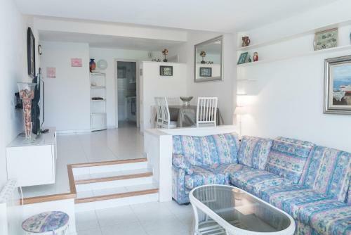 Hauzify I Apartament Orquidies