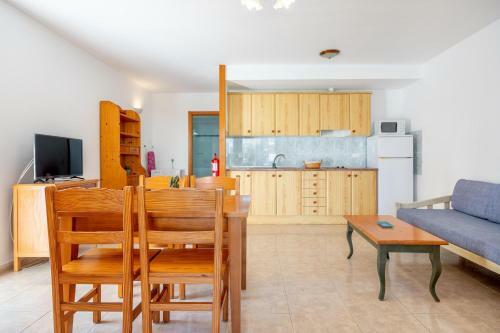 Apartamentos Karin 1�c