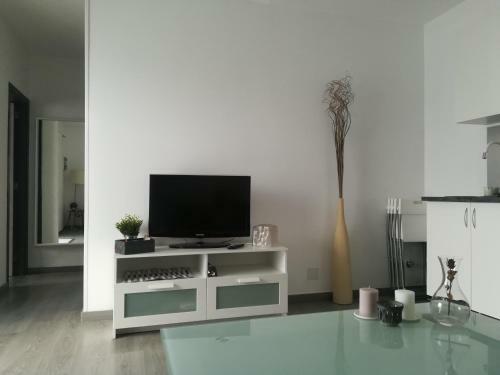 Sunny Corner Apartment