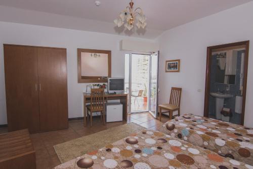Hostal Residencial Familia