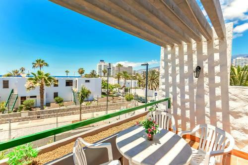 Apartamento Con Piscina, Cerca de Playa En Tenerife Sur