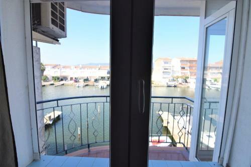 Apartamento Con Vistas Canal Ref 114