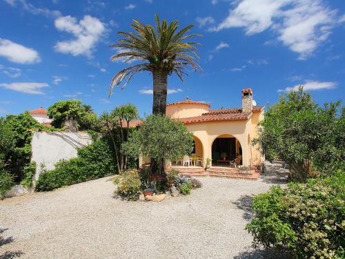 Holiday Home Requesens