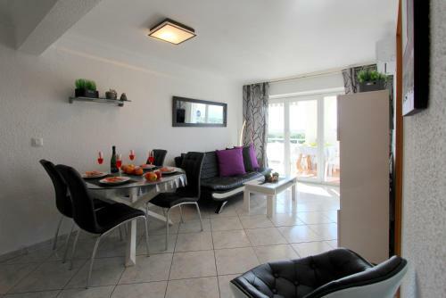 Apartamento Leon Inmo Delta Muga 5/52 - 15236
