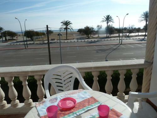 Apartamento En Primera Linea Playa Ref 285