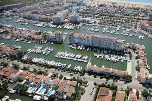 Apartamento Berni's House Empuriabrava