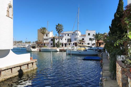 Peni 168 Empuriabrava