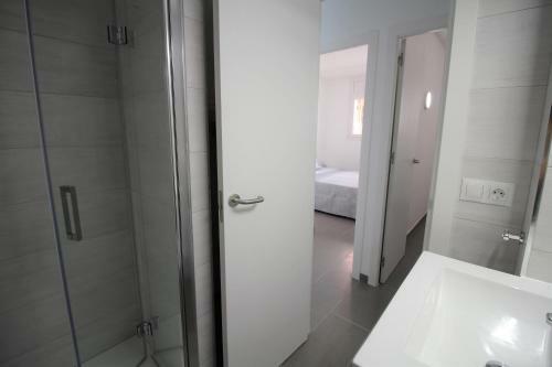 Basic Comfort Apartment Gran Reserva 4