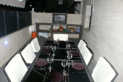 Villa Goldhome - Casa Piscina Privada Y Jacuzzi