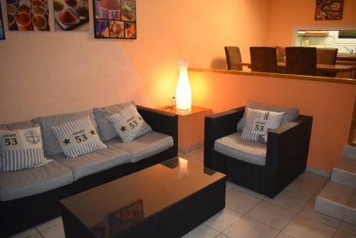 Casa Con Amarre Privado Ref 214