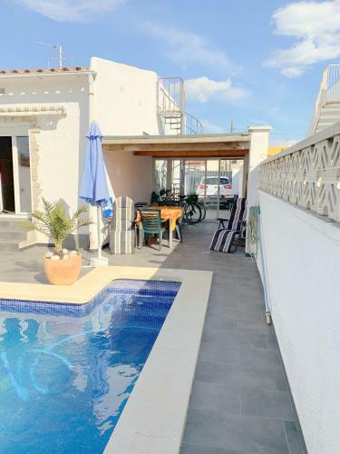 P189b Casa Con Piscina Privada