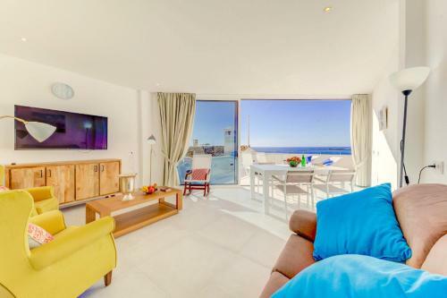 Apartment Migjorn Cel Seafront
