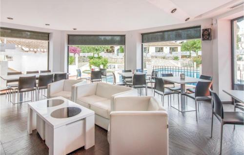 Apartamentos Nice Home In Pego W/ Wifi And 2 Bedrooms