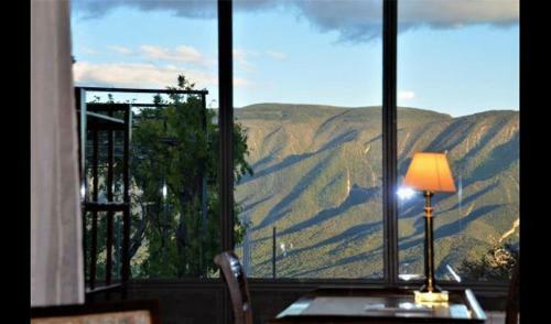 La Seu D'urgell Villa Sleeps 2 With Pool And Air Con