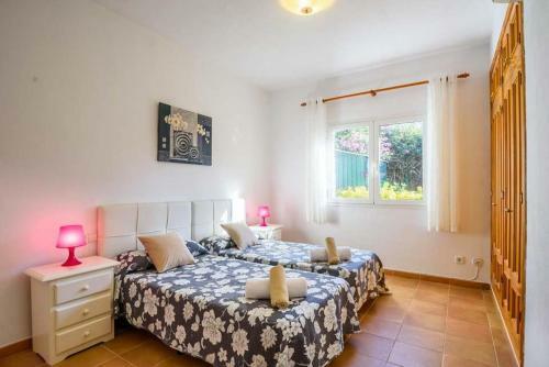 Cala En Porter Villa Sleeps 6 With Pool Air Con And Wifi