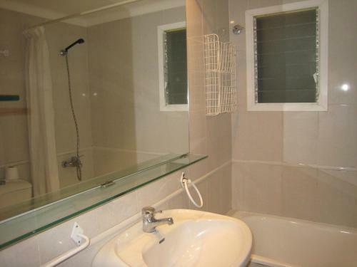 Tamariu Apartment Sleeps 4 Pool