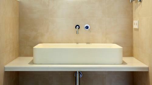 Aiguablava Holiday Home Sleeps 11 With Pool And Air Con