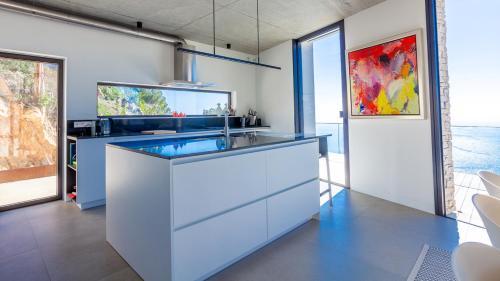 Aiguablava Holiday Home Sleeps 11 With Pool And Air Con