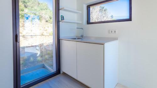 Aiguablava Holiday Home Sleeps 11 With Pool And Air Con