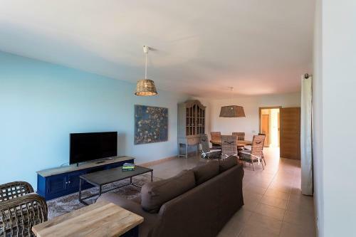 Villas Caleta Beach And Golf - Villa Khloe