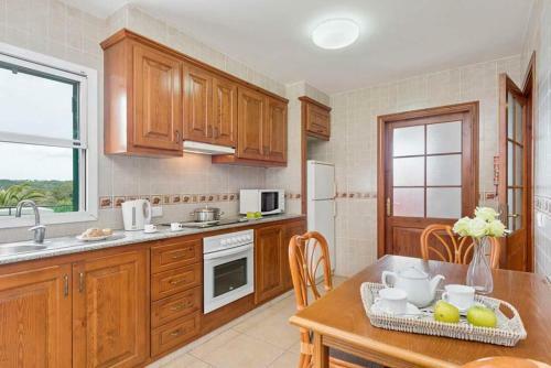 Cala Galdana Villa Sleeps 8 With Pool Air Con And Wifi