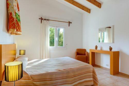 Cala Galdana Villa Sleeps 8 With Pool Air Con And Wifi