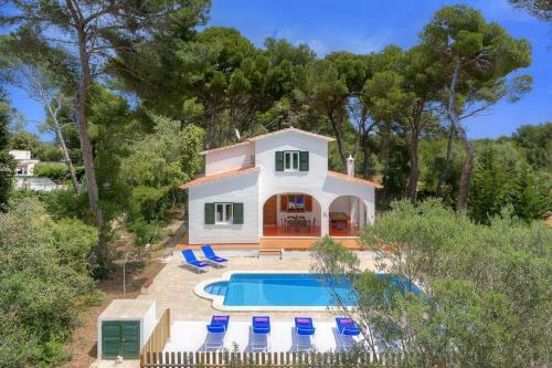 Cala Galdana Villa Sleeps 8 With Pool Air Con And Wifi