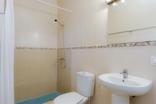 Cala Galdana Villa Sleeps 8 With Pool Air Con And Wifi
