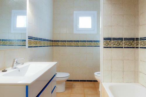 Cala Galdana Villa Sleeps 8 With Pool Air Con And Wifi