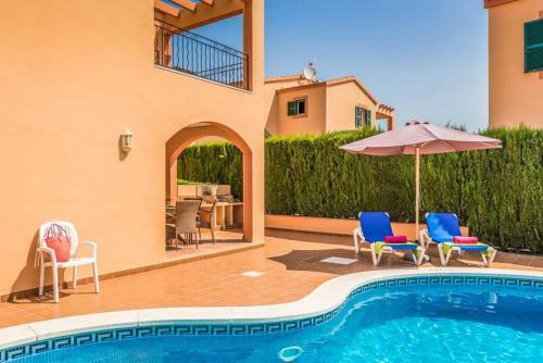 Cala Galdana Villa Sleeps 6 With Pool Air Con And Wifi