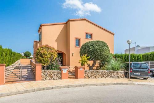 Cala Galdana Villa Sleeps 6 With Pool Air Con And Wifi