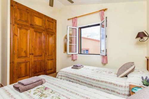 Cala Galdana Villa Sleeps 6 With Pool Air Con And Wifi