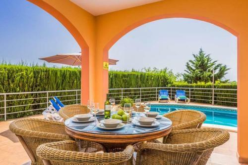 Cala Galdana Villa Sleeps 6 With Pool Air Con And Wifi