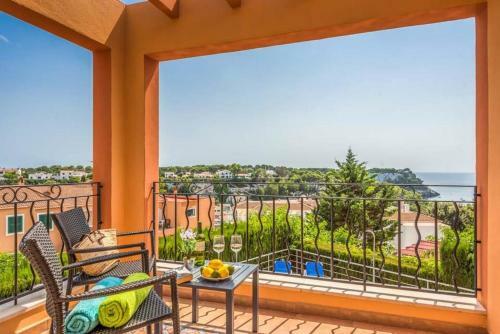 Cala Galdana Villa Sleeps 6 With Pool Air Con And Wifi