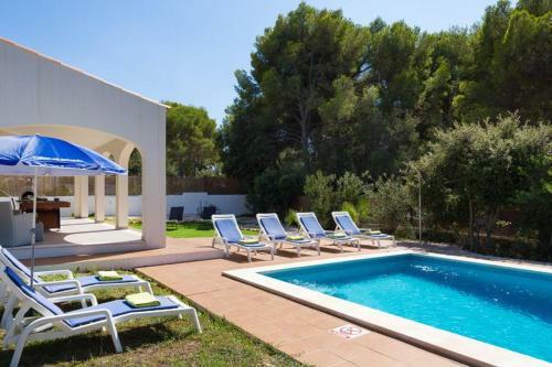 Cala Galdana Villa Sleeps 8 With Pool Air Con And Wifi